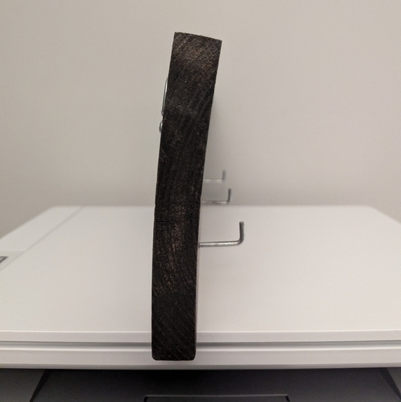 Key and Leash Wall Hanging Decor Piece - Picture 5 of 6